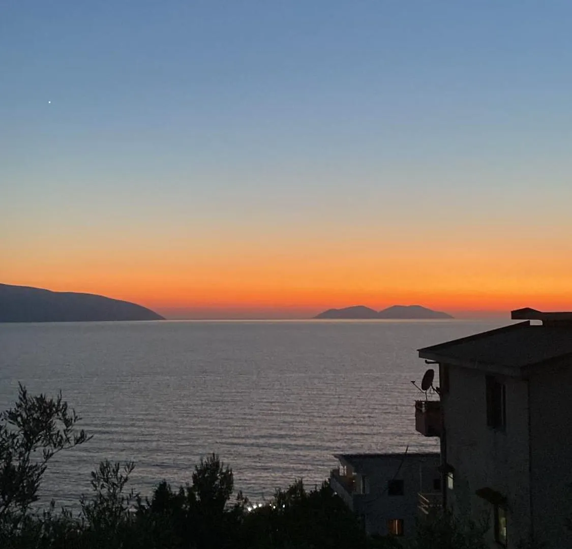 Sina Sunnyvilla Vlore 0*,  Albania
